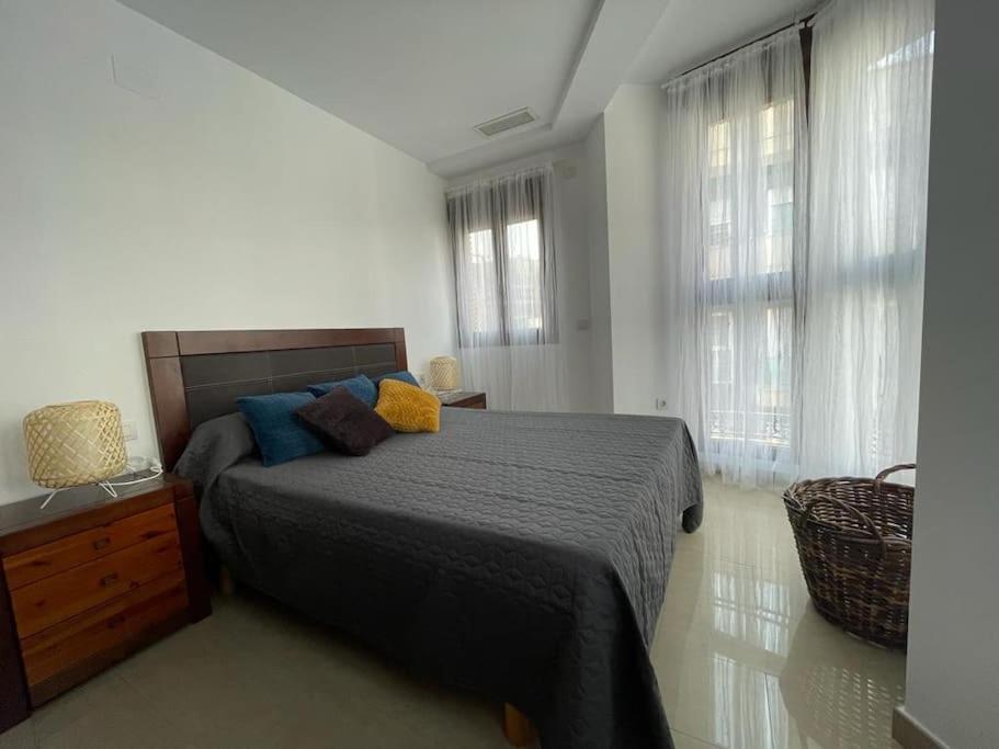 Ferienwohnung Piso Centro Elche Junto Basilica Exterior foto